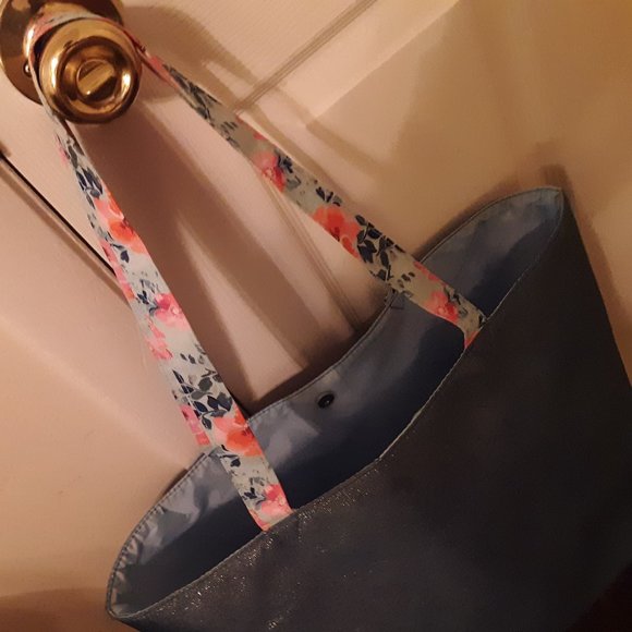 REDUCED NEW Cute Sparkly Tote Bag - Picture 7 of 9